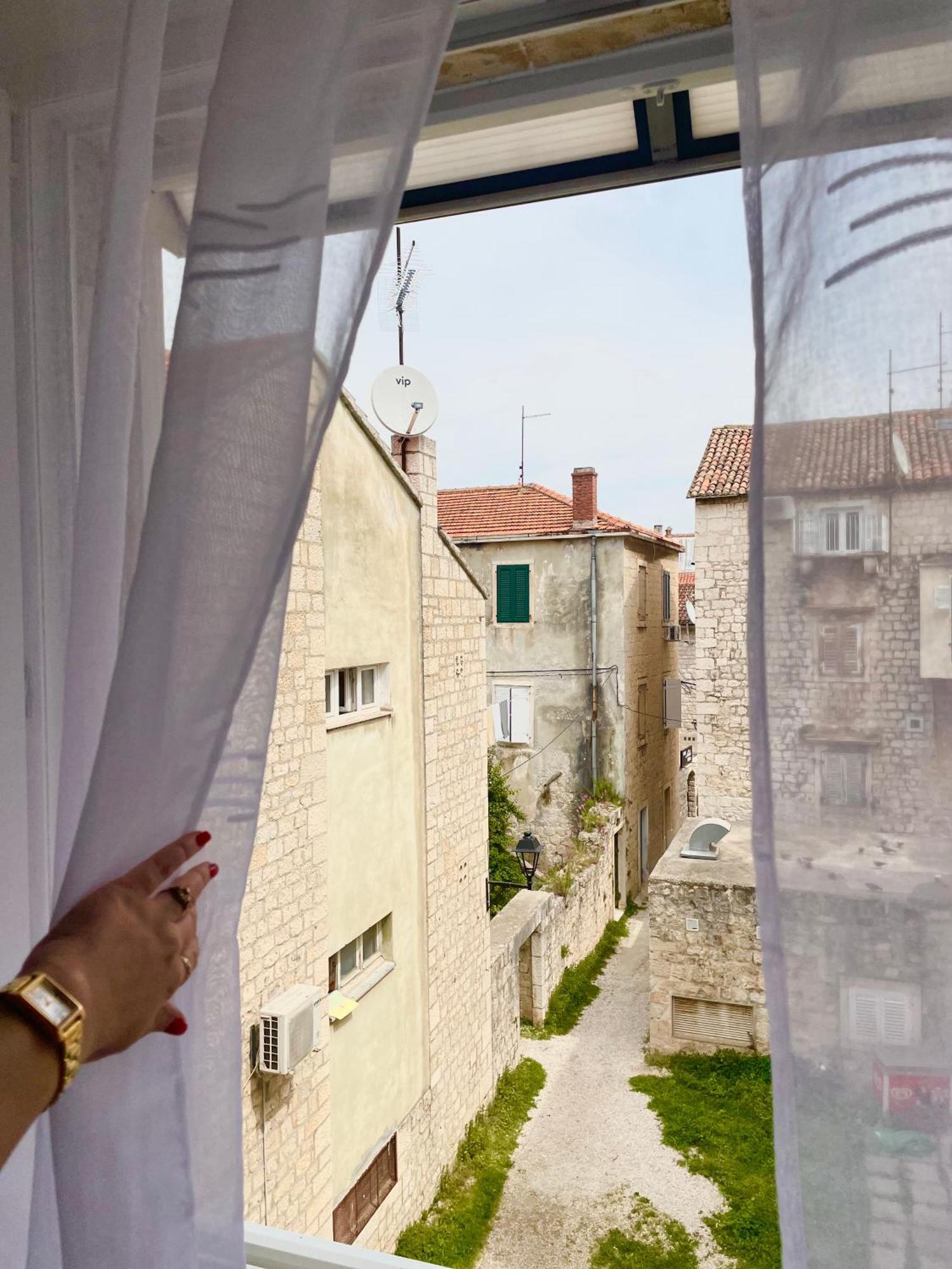Dinka Old Town Apartment With Sea View Trogir Zewnętrze zdjęcie